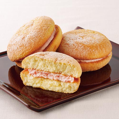 苺クリームブッセ 1箱（約50g×3個入）