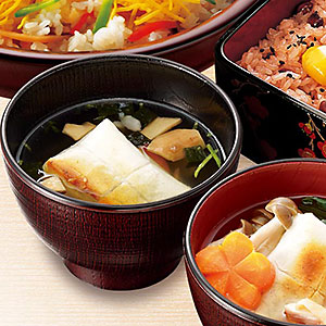 山中塗 あけぼの椀（内黒）