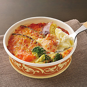 たっぷり野菜とチキンのグラタン