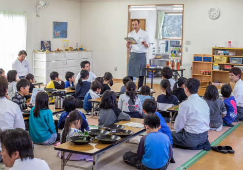 お茶の淹れ方教室 in 静岡市立長田北小学校の様子